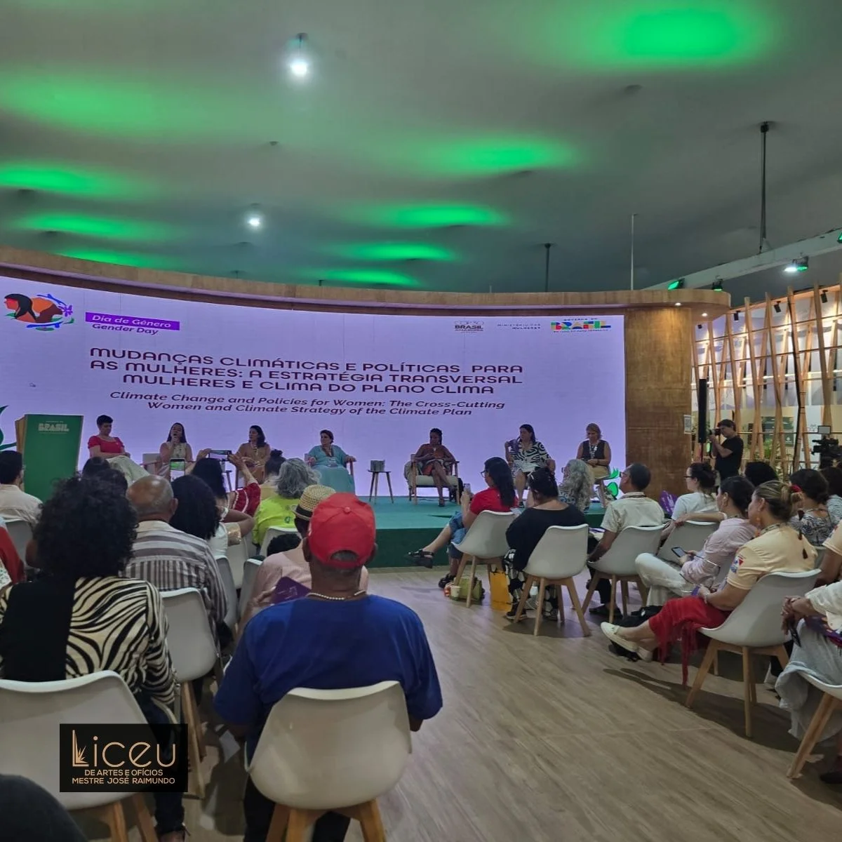 Liceu com Elas (Oficina de Criação de Biojoias no Espaço Liceu)